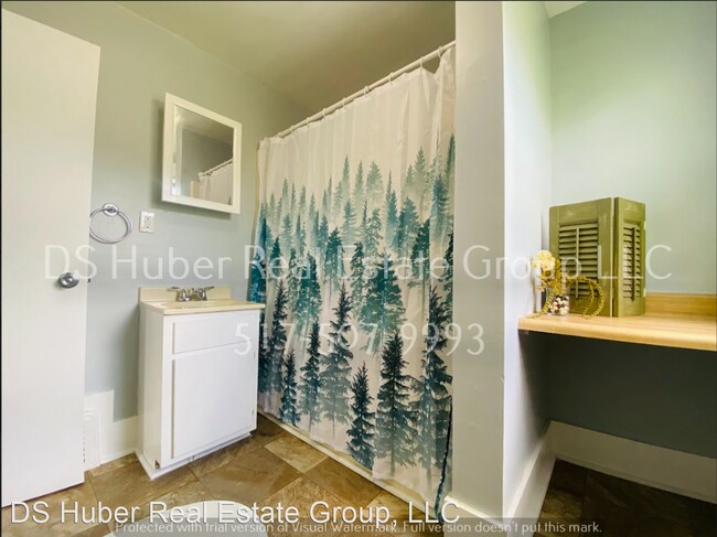 Building Photo - 3 br, 1 bath House - 212 Shepard Street
