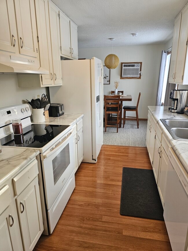 Foto del edificio - 1006 Oak St