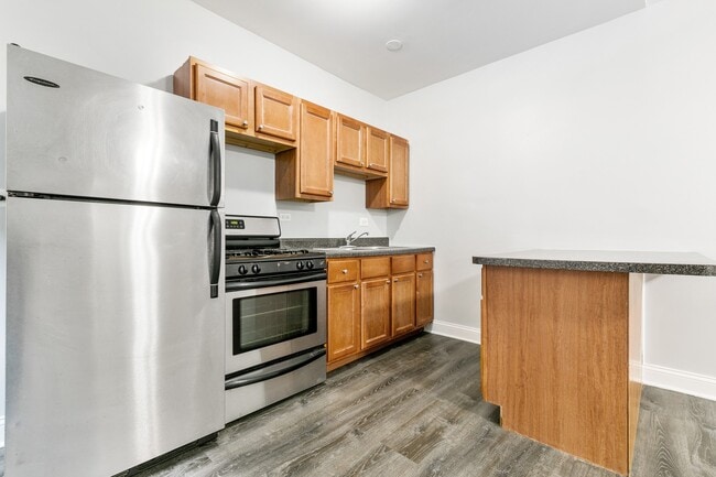 Foto del edificio - 5860 N Kenmore Ave