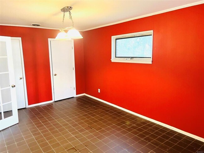 Building Photo - 3120 Guymar Rd