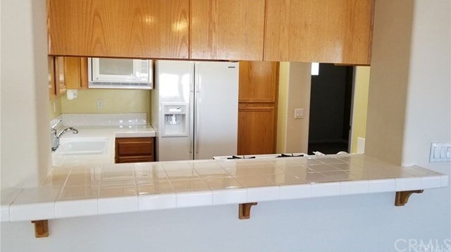 Foto del edificio - 5235 Lincoln Ave