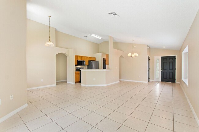 Building Photo - Grand Lagoon 4 Bed 2 Bath Model Located in the Five-Star Southern Dunes Golf and Country Club Com...