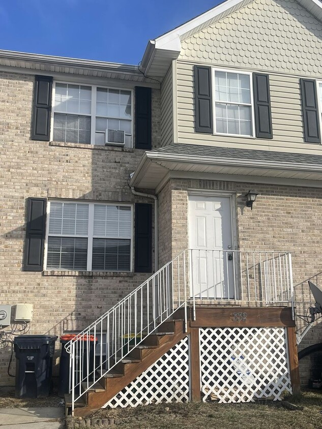 Foto principal - Townhouse located in Middletown