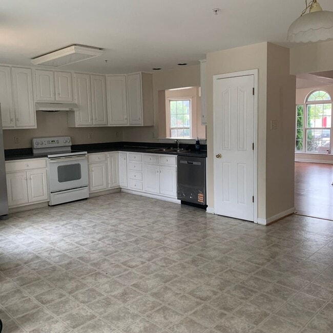 Building Photo - 17624 Slate Way