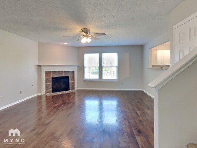 Building Photo - 8351 S Midnight Dr