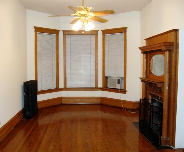 Building Photo - 3538 N Reta Ave
