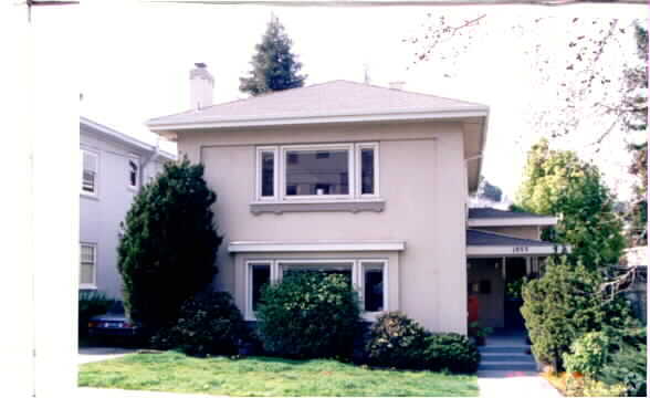 Building Photo - 1055 Walker Ave