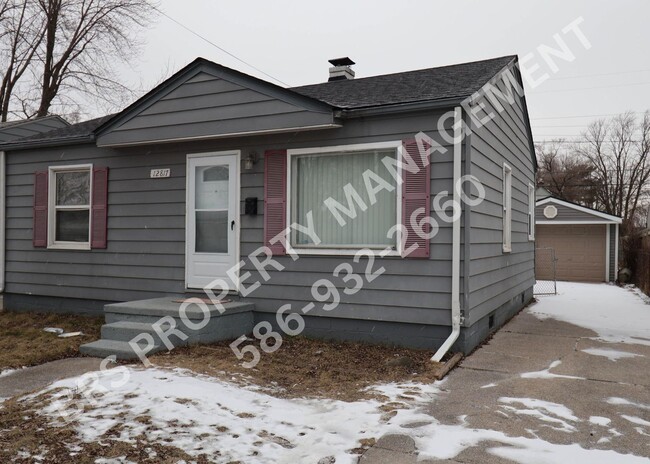 Building Photo - Beautiful 3 Bedroom, 1 Bath in Warren