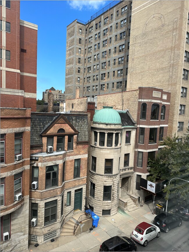 Building Photo - 455 W Saint James Pl