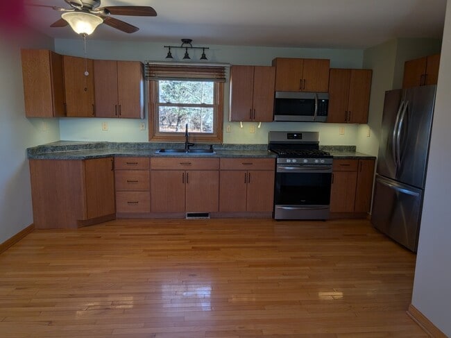 Foto del edificio - 112 Wright Dr