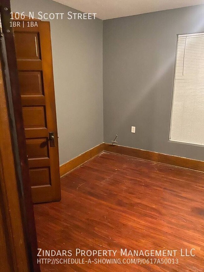Building Photo - Single family home in Oakwood, IL