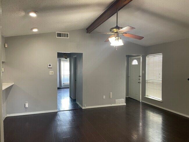 Building Photo - 5131 Burlingame Dr