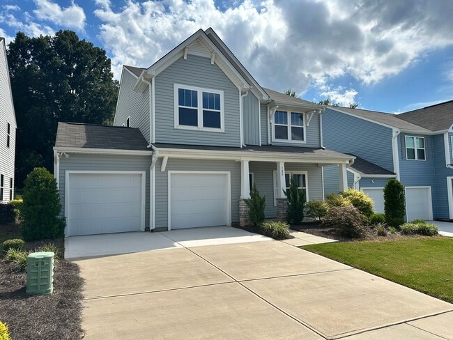 Building Photo - Brand New 5 Bedroom Model Home