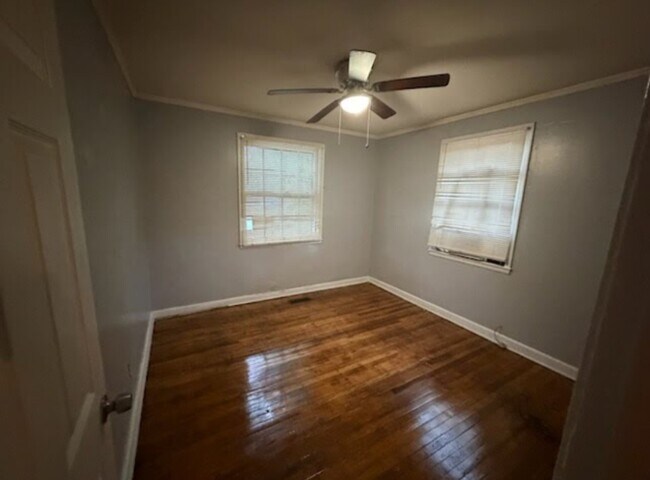 Foto del edificio - 3183 Mary Dr