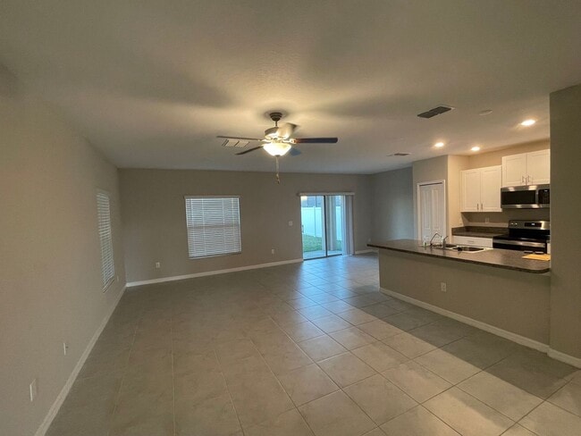 Foto del edificio - 5016 Wild Senna Blvd