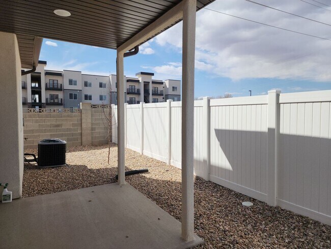 Foto del edificio - 4283 Hwy 56