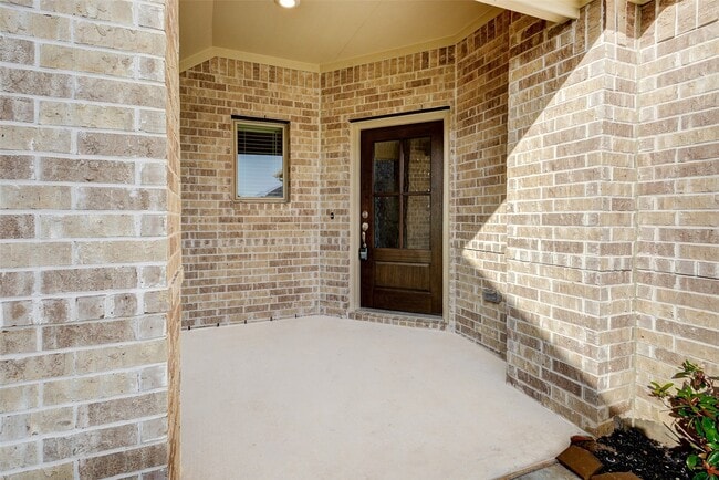 Building Photo - 31119 Myers Hvn Ln