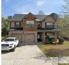 Building Photo - 223 Birchwood Dr