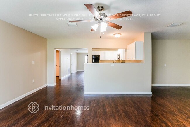 Foto del edificio - 3807 Spoonbill Ave