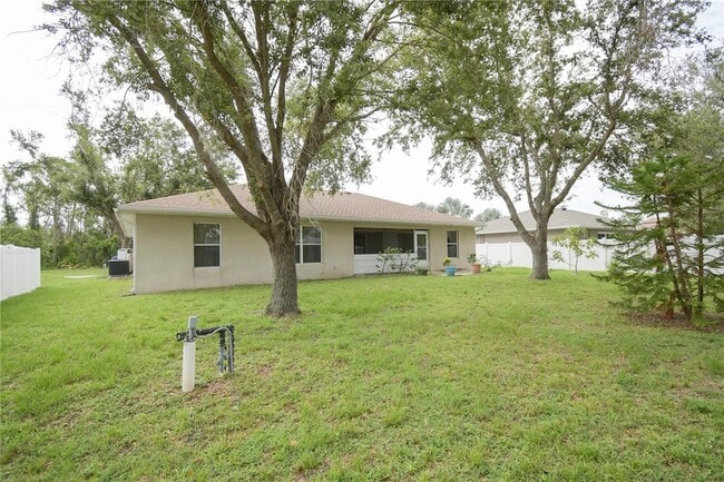 Building Photo - 4913 Cromey Rd