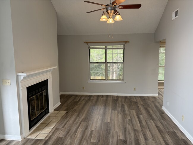 Building Photo - 1034 Stones Throw Dr NW