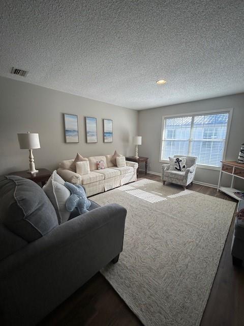 Building Photo - 206 W Island Square Dr