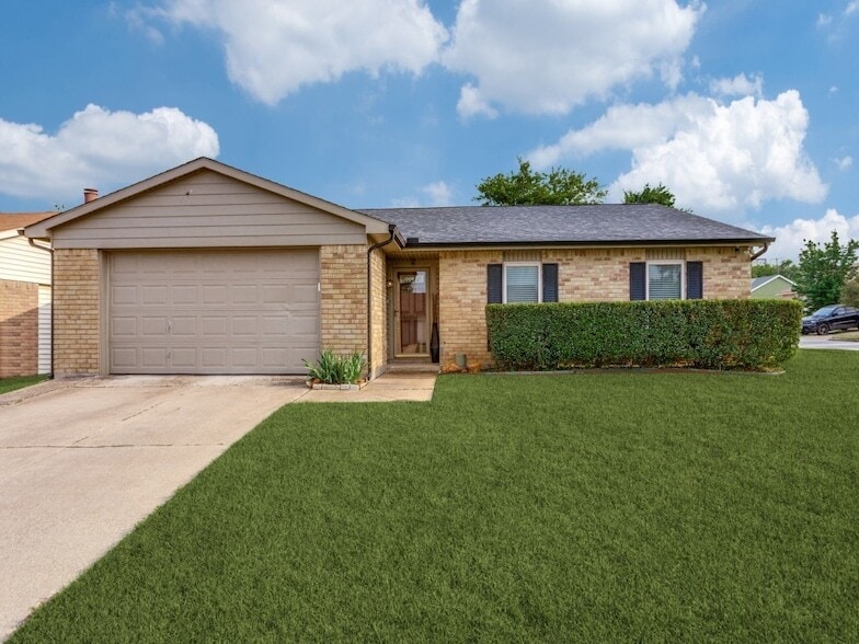 Photo - 6900 Sandstone Court Unit