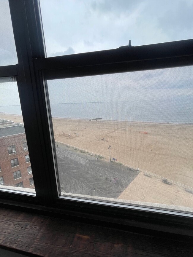 Foto del edificio - 50 Brighton 1st Rd