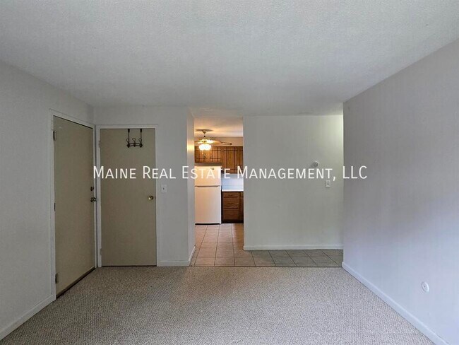 Foto del edificio - 10 Tall Pines Dr