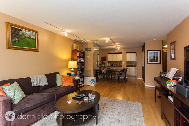 Foto del edificio - 1415 N Dearborn St