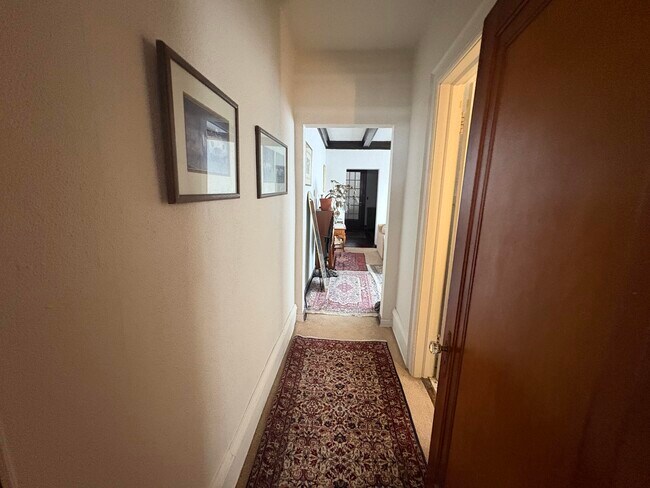 Foto del edificio - 3357 N Bartlett Ave