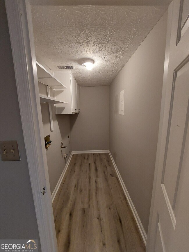 Foto del edificio - 140 Hunters Ln