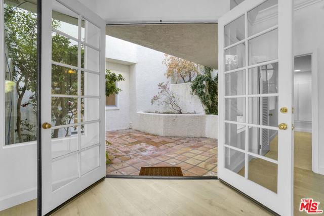 Foto del edificio - 2020 Palisades Dr