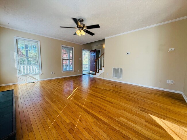 Building Photo - 3517 Grenedine Dr