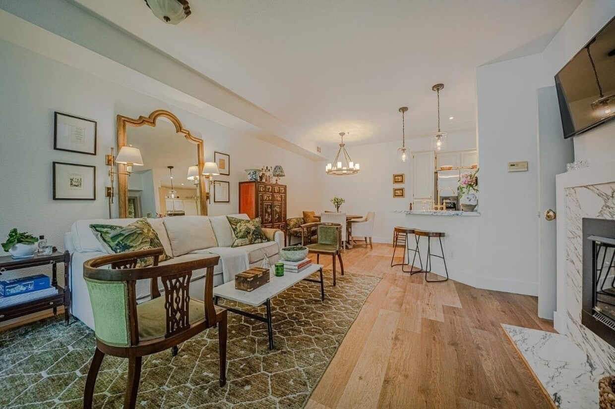 Photo - 1059 Esparanza Way, Unit 1059