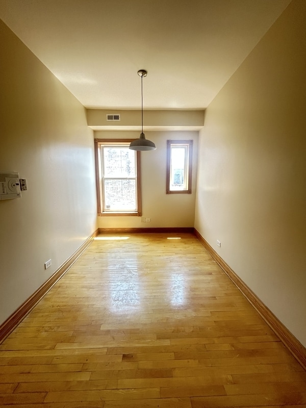 Foto del edificio - 4518 S Vincennes Ave
