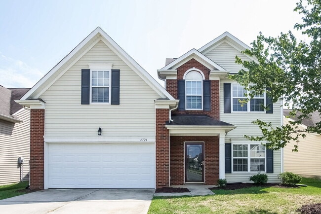 Building Photo - 4724 Sunburst Ln