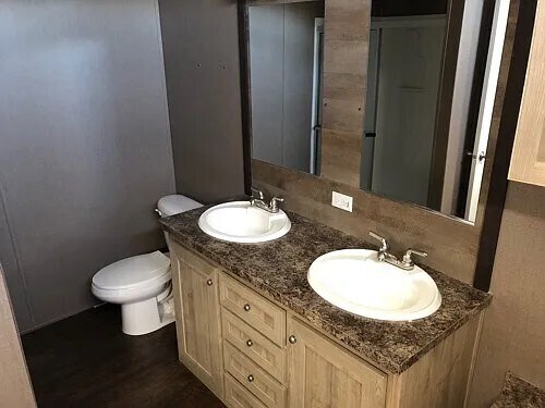 Foto del edificio - 16023 Red Oak