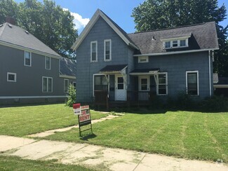 Building Photo - 507 W Winnebago St