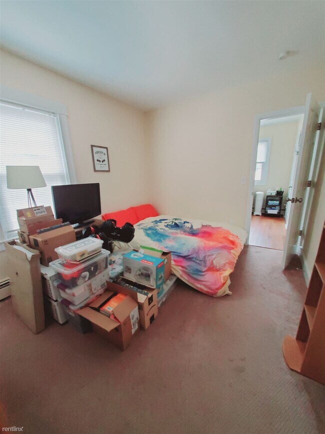 Building Photo - 2 br, 1 bath Condo - 29 Scofield Ave