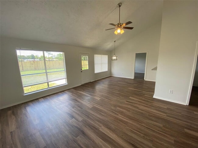 Building Photo - 2511 Ironclad Dr