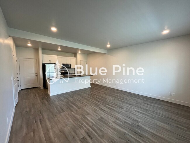 Foto del edificio - 196 Emery Ln