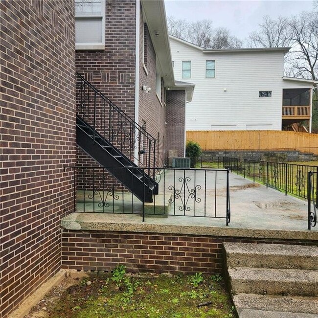 Foto del edificio - 1049 Ormewood Ave SE