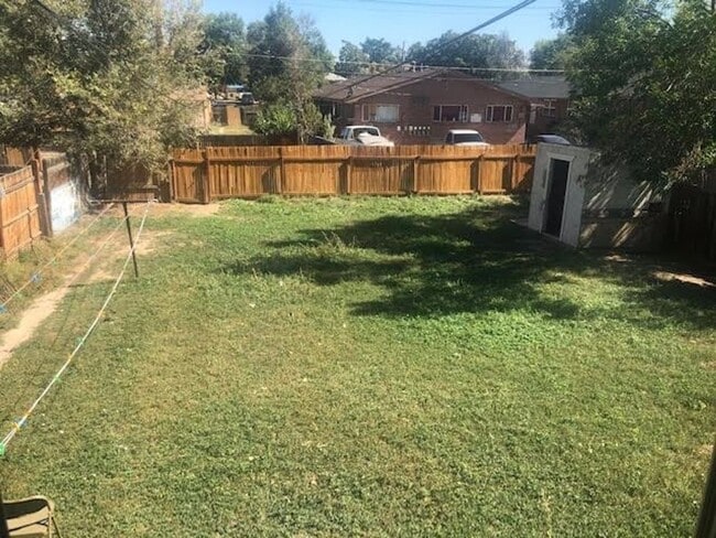 Building Photo - 2 Bedroom 1 Bathroom in East Denver Availa...