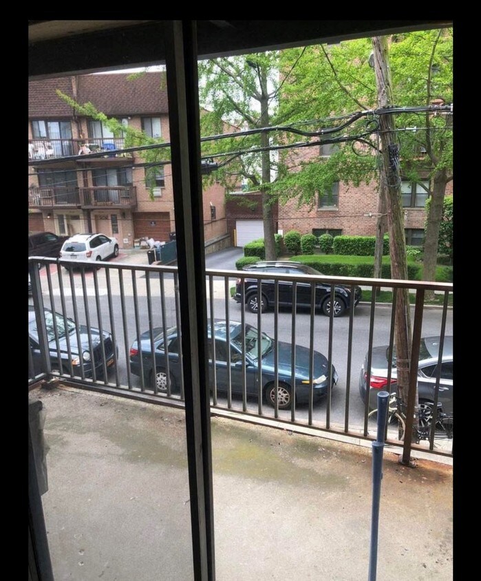 Foto del edificio - 75-23 113th St