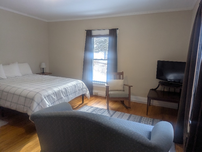 Building Photo - 150 View St