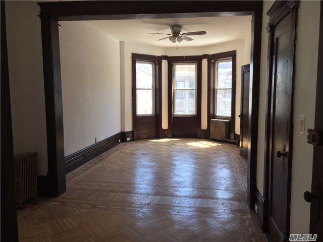 Foto del edificio - 17 Stephens Ct