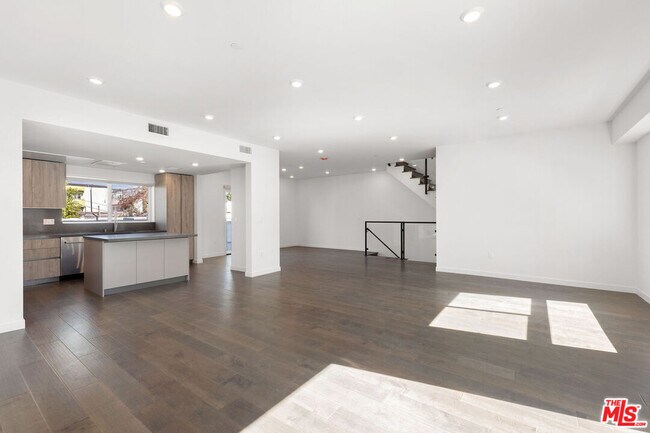 Foto del edificio - 849 N Alta Vista Blvd