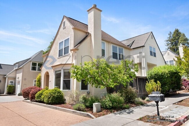 Building Photo - 1021 Nobel Dr