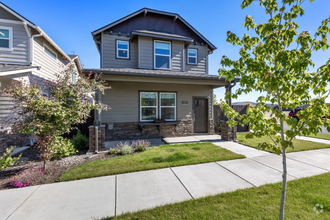 Building Photo - 2523 NW Spruce Pl